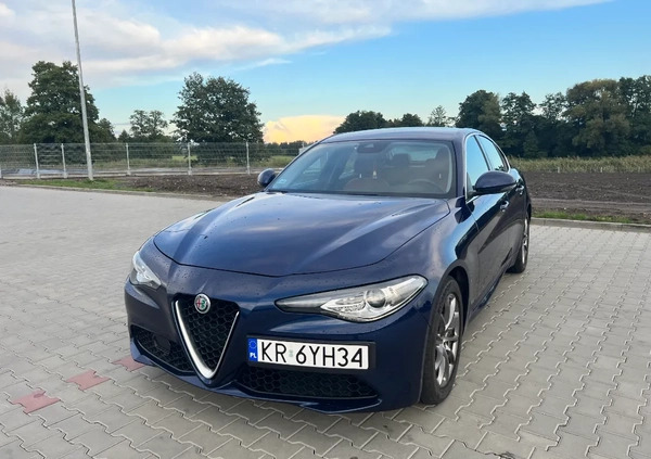 Alfa Romeo Giulia cena 97500 przebieg: 107000, rok produkcji 2019 z Kraków małe 277